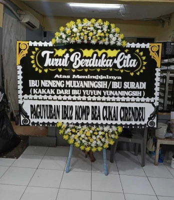 Papan Bunga di Ketip Juwana
